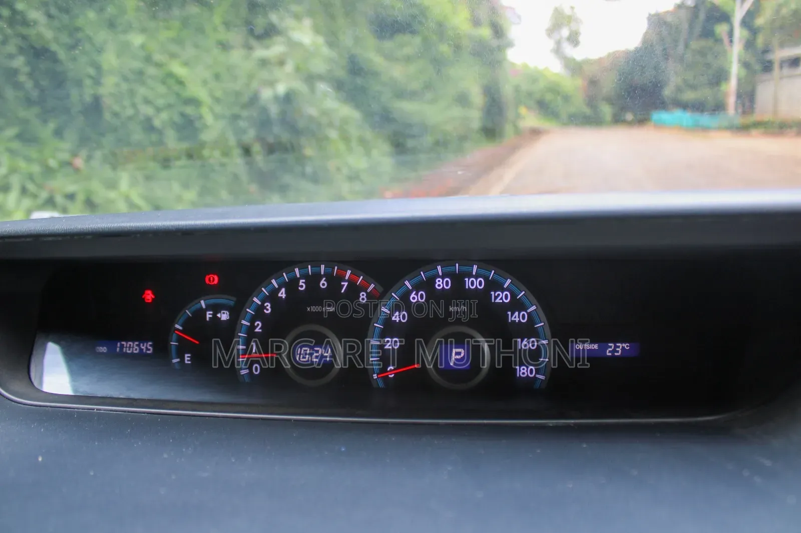 Toyota Voxy 2012 Silver