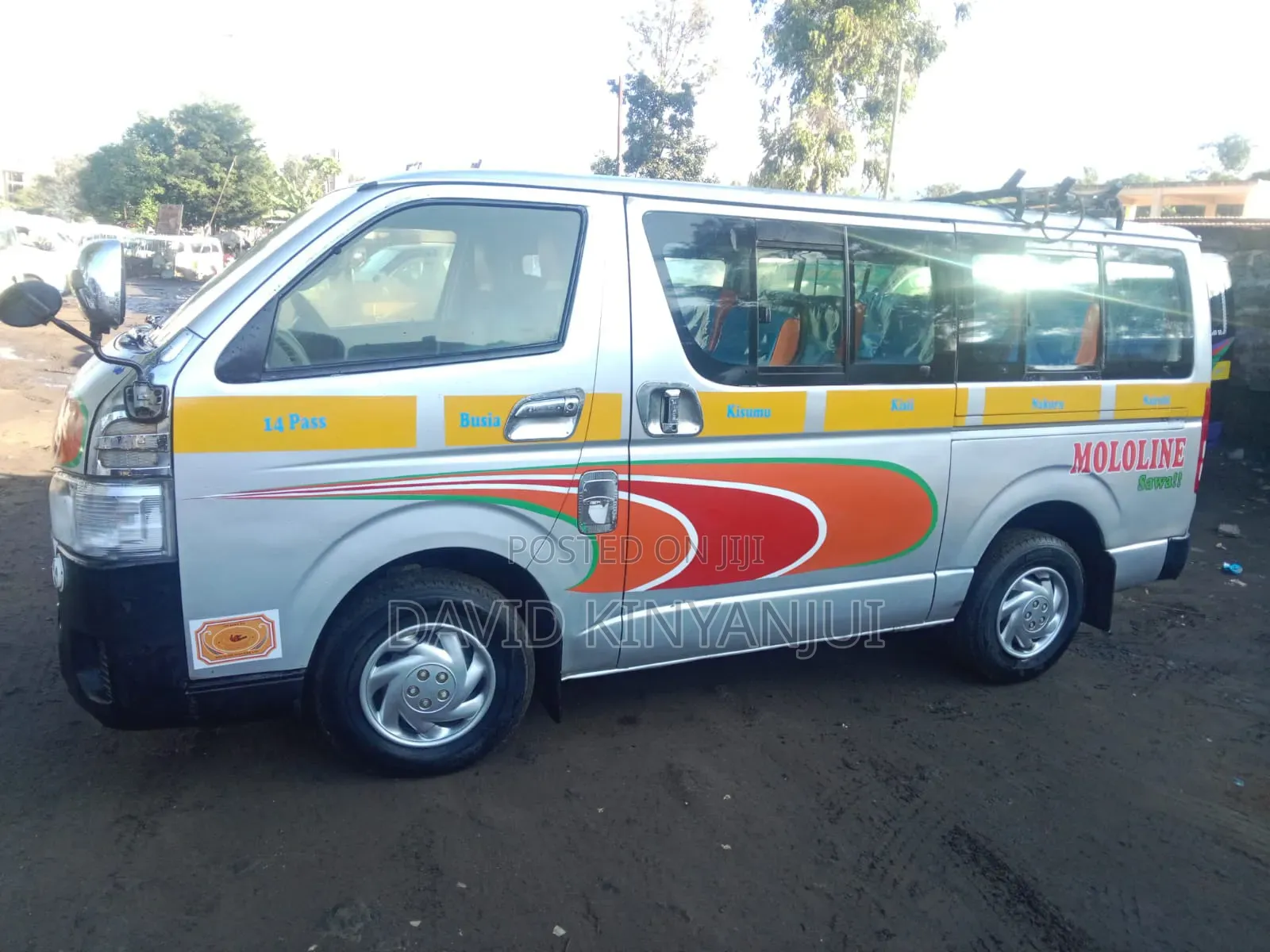 Toyota HiAce 2012 Silver