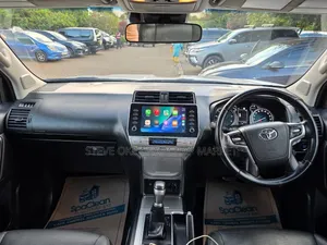 Toyota Land Cruiser Prado 2.8 2021 Silver