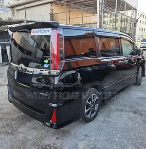Toyota Noah 2.0 FWD (8 Seater) 2019 Black
