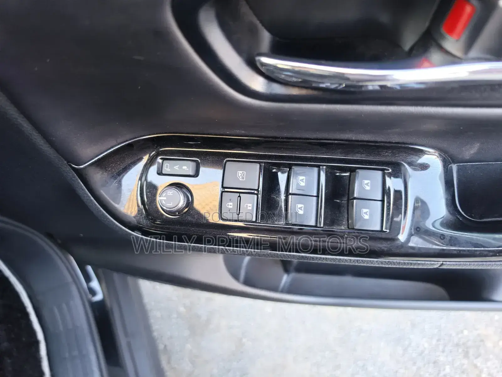 Toyota Noah 2.0 FWD (8 Seater) 2019 Black