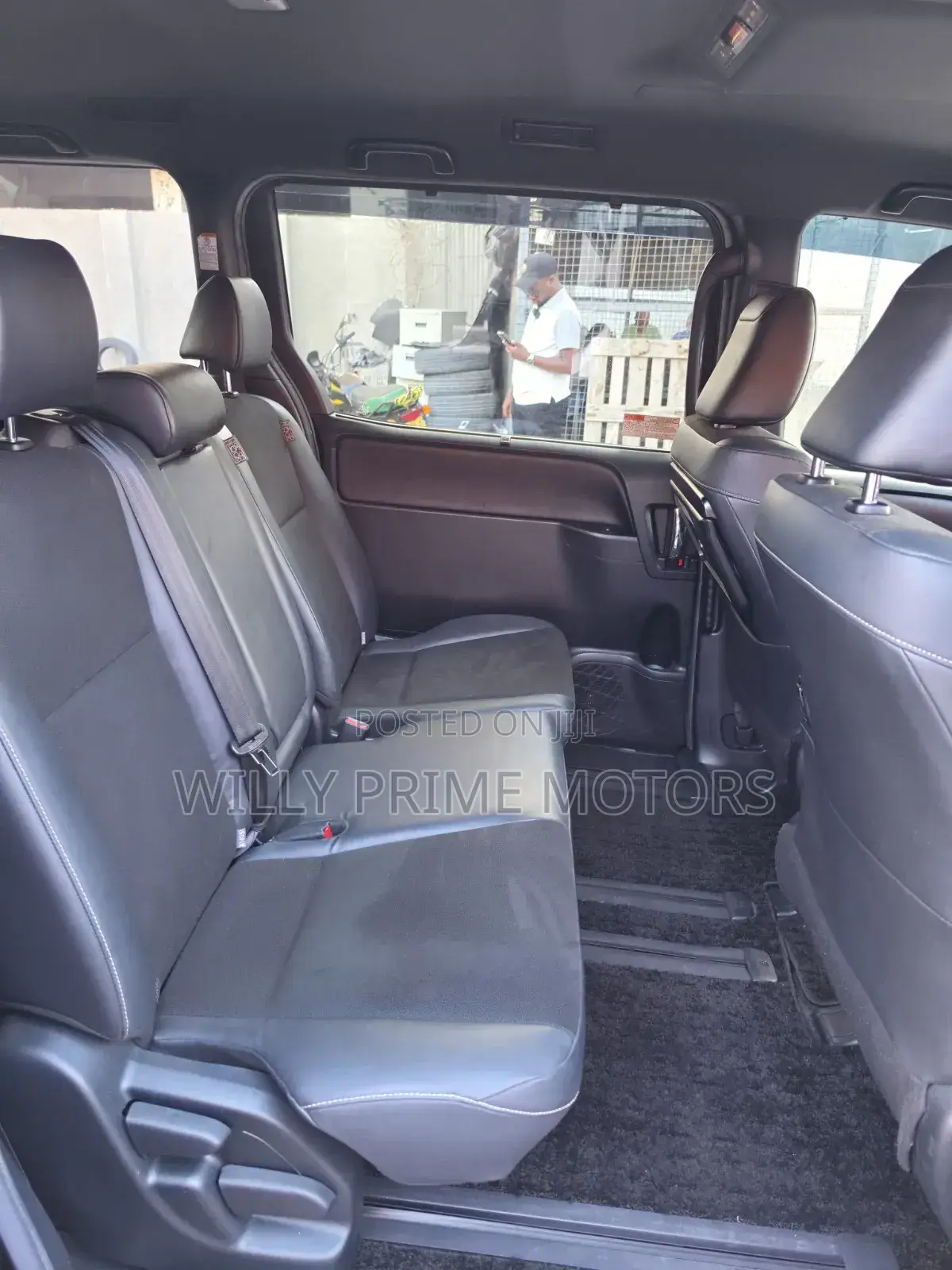 Toyota Noah 2.0 FWD (8 Seater) 2019 Black