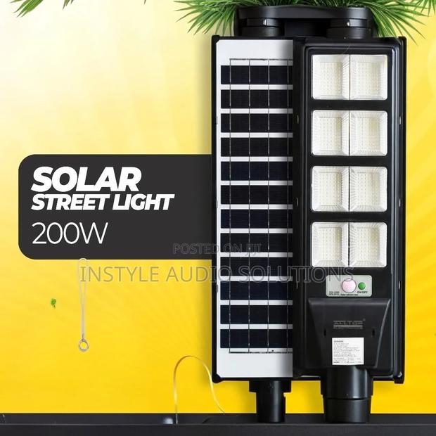 200w Solar Street Light 12 HRS Bright Light