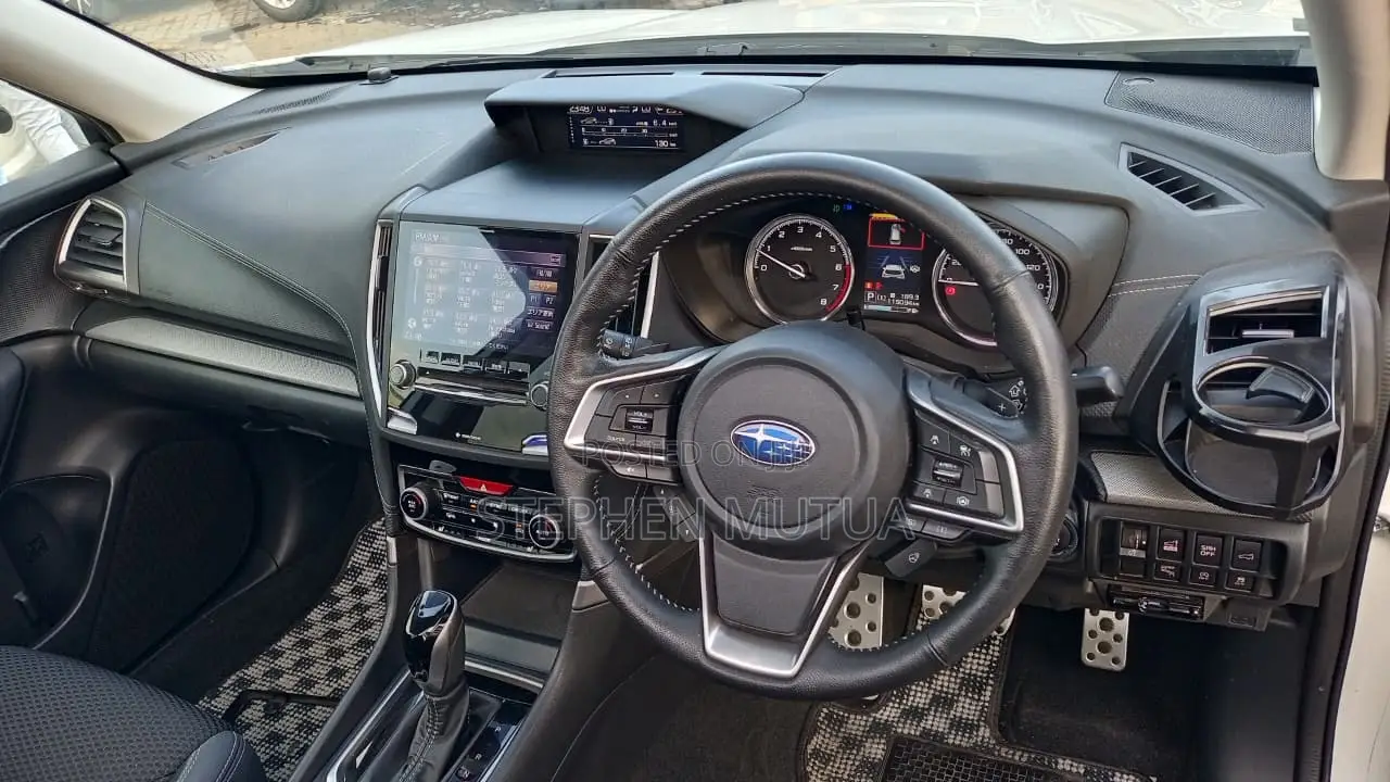 Subaru Forester Premium AWD 2019 White