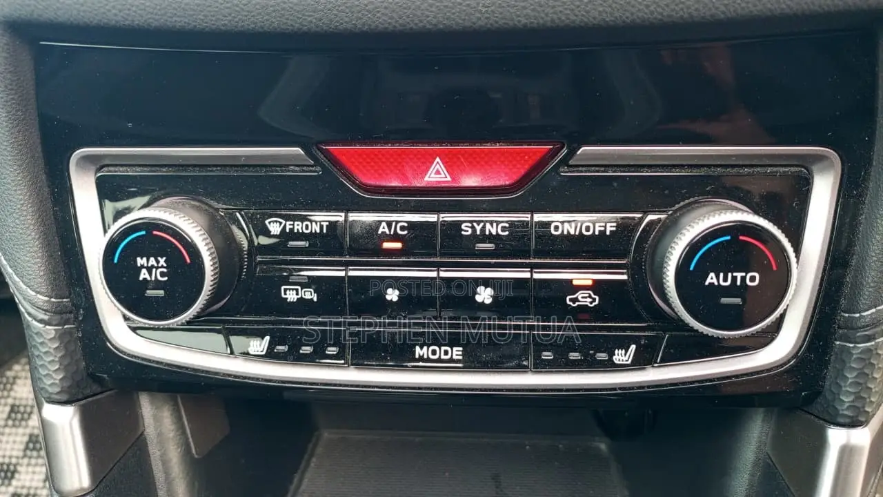 Subaru Forester Premium AWD 2019 White