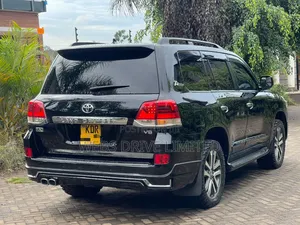 Toyota Land Cruiser 4.6 V8 ZX 2012 Black