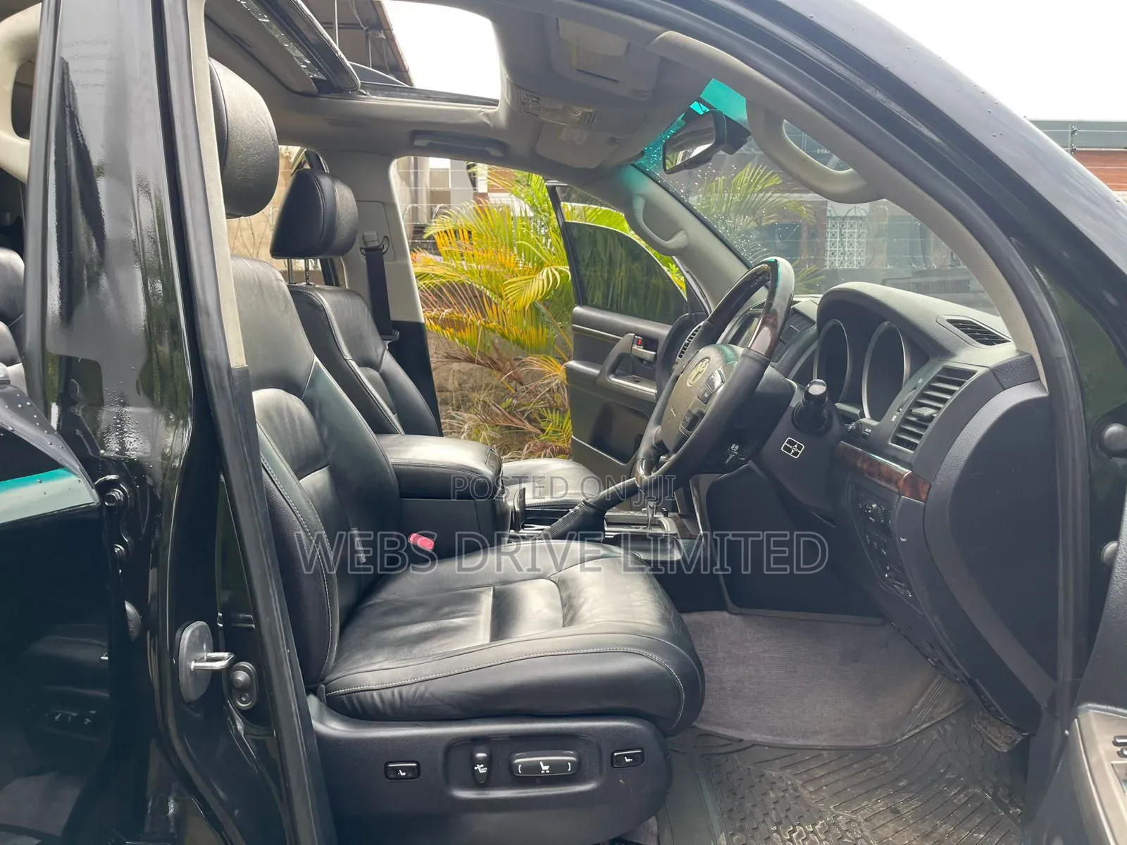 Toyota Land Cruiser 4.6 V8 ZX 2012 Black