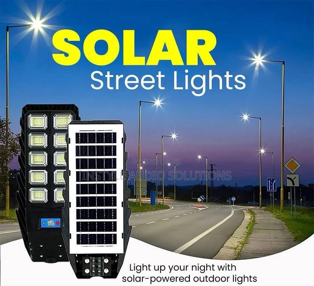 400w Outdoor Solar Street Light Complete + Mounting Metallic Bracket