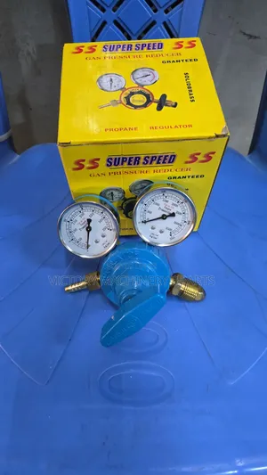 Oxygen Pressure Regulator Set