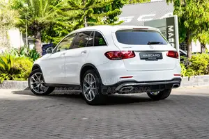 Mercedes-Benz GLC-Class 2019 White