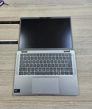 Laptop Dell Latitude 13 7350 16GB Intel Core Ultra 7 SSD 512GB