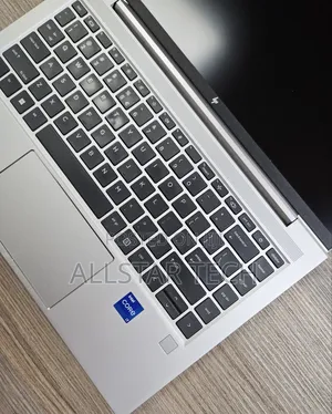 Laptop HP EliteBook 640 G10 16GB Intel Core i7 SSD 1T