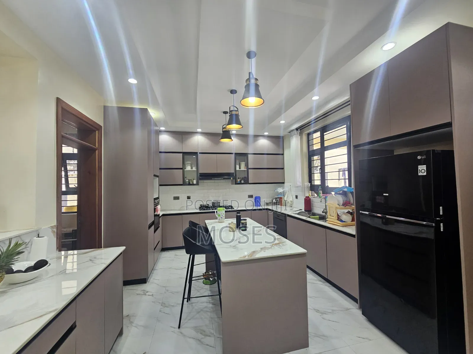 6bdrm Villa in Syokimau Serenity, Gateway Mall Area for sale