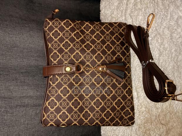 Quaility Handbag - thumbnail 2