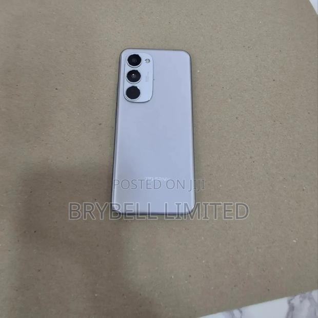 Tecno Spark 40 Pro+ 256 GB Gray - thumbnail 3