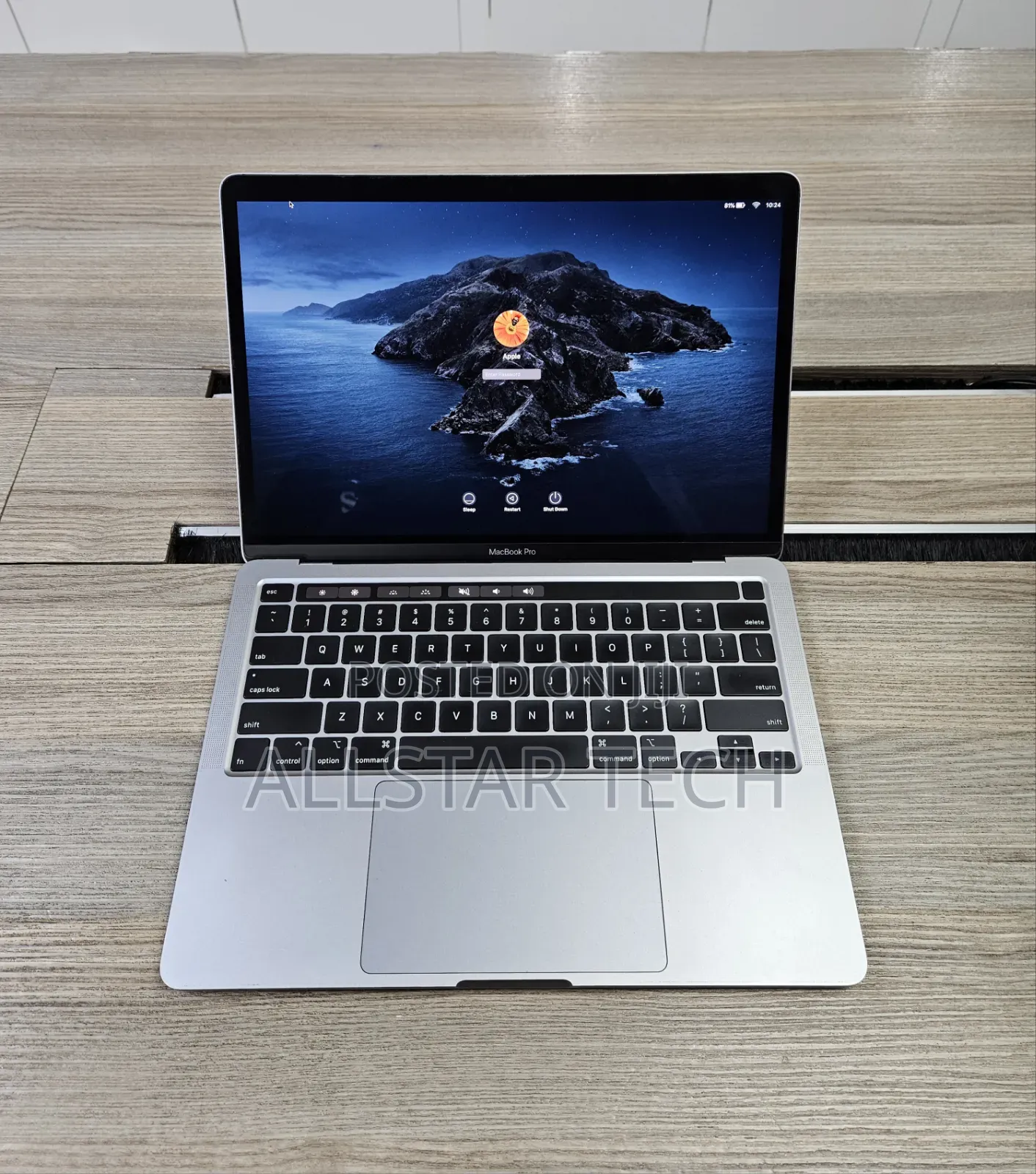 Laptop Apple MacBook Pro 2020 16GB Intel Core i7 SSD 512GB