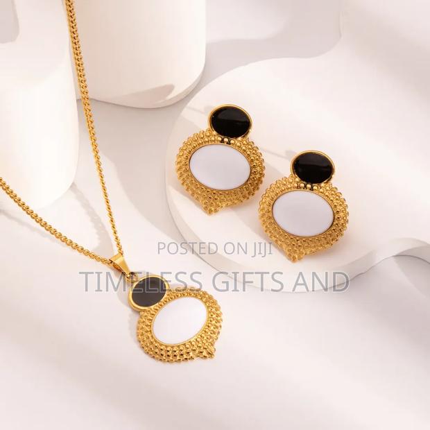 Gold Necklace and Earrings Set