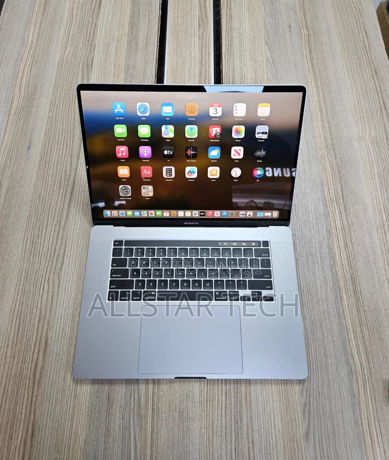 Laptop Apple MacBook Pro 2019 16GB Intel Core i9 SSD 1T