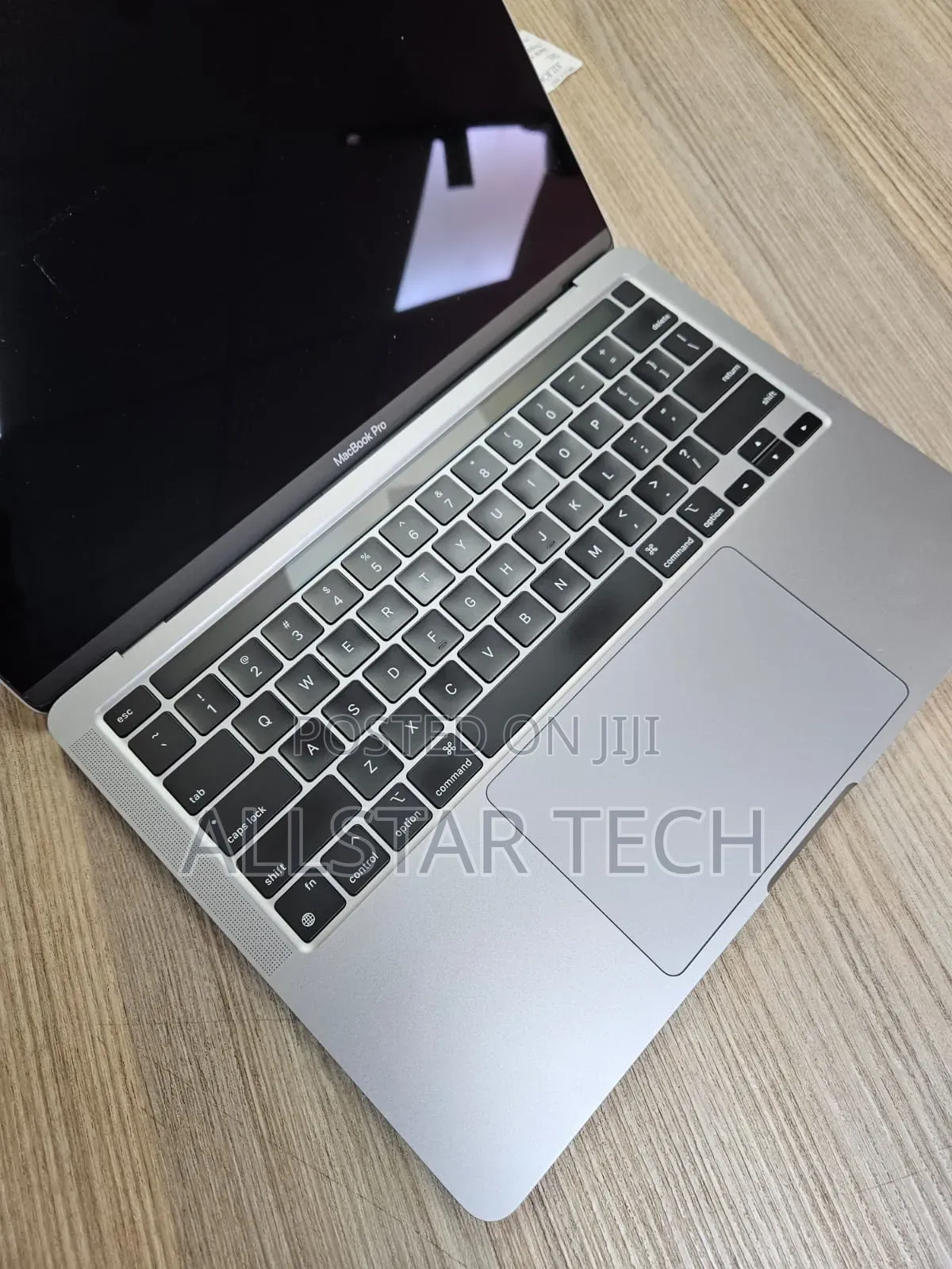 Laptop Apple MacBook Pro 2020 M1 8GB Apple M1 SSD 256GB