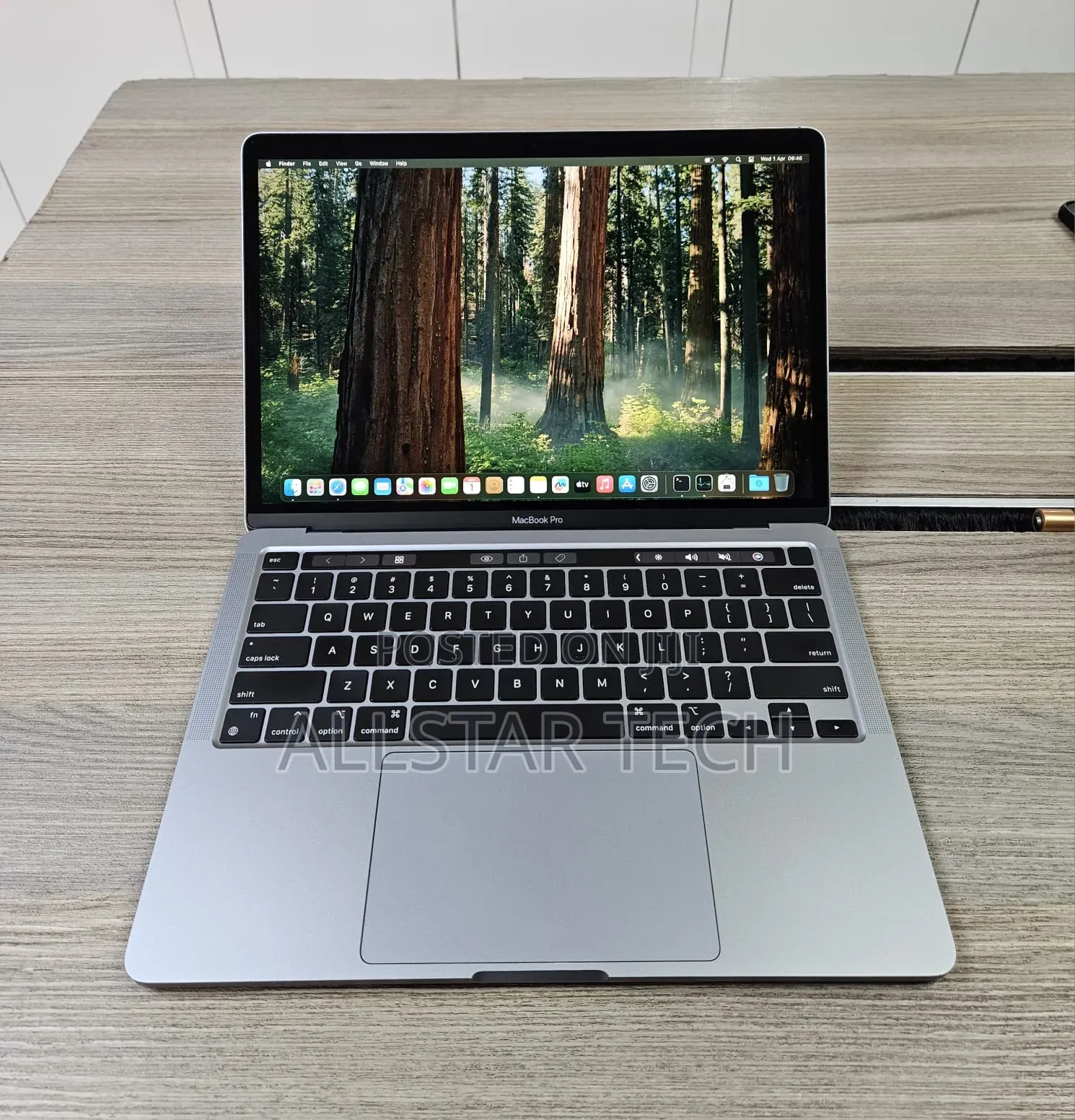 Laptop Apple MacBook Pro 2020 M1 8GB Apple M1 SSD 256GB