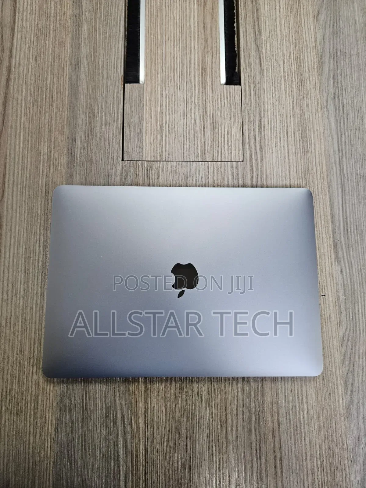 Laptop Apple MacBook Pro 2020 M1 8GB Apple M1 SSD 256GB