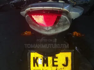 TVS Apache 180 RTR 2018 White