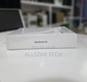 New Laptop Apple MacBook Air 2022 M2 8GB Apple M2 SSD 512GB