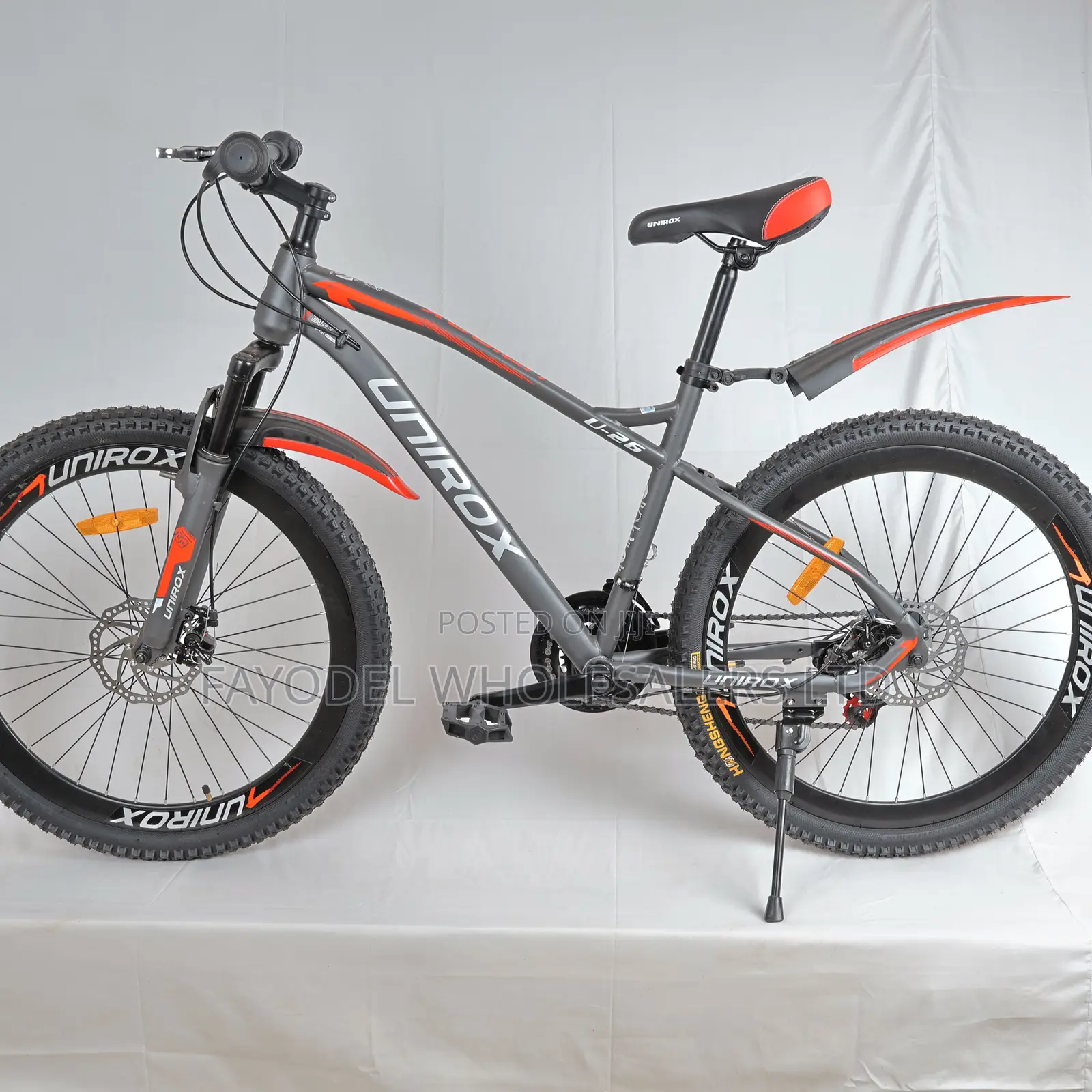 Everyday Trail Power – Unirox 26” 21-Speed Mountain Bike