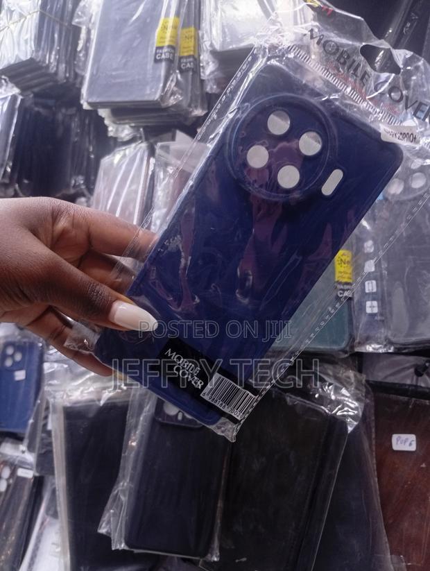 Tecno Spark 20 Pro Plus Generic Shockproof Silicone Case - thumbnail 2
