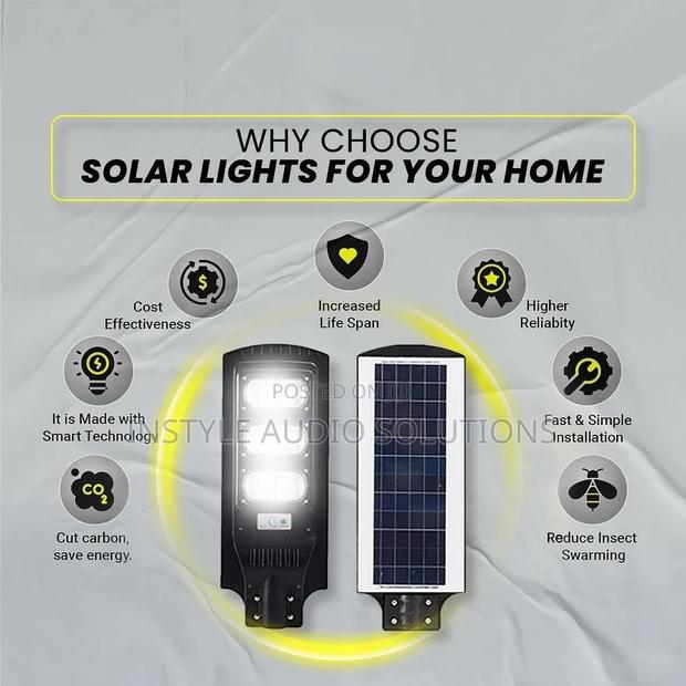 100w Bright Solar Street Light Plus Metallic Mounting Rails