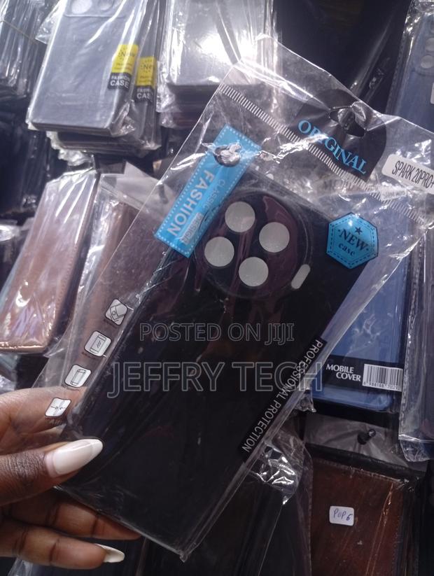 Tecno Camon 30 Black Silicone Phone Case - thumbnail 2