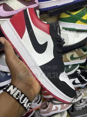 Jordan 1 Lowcut
