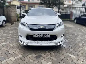 Toyota Harrier 2017 White