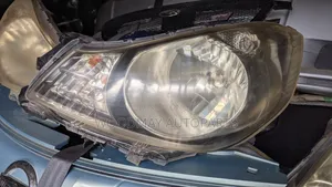 Nissan Advan Ad Headlight