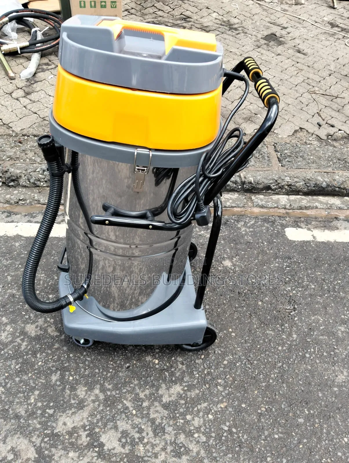 Lenhard 80l Wet Dry Vacuum Cleaner.