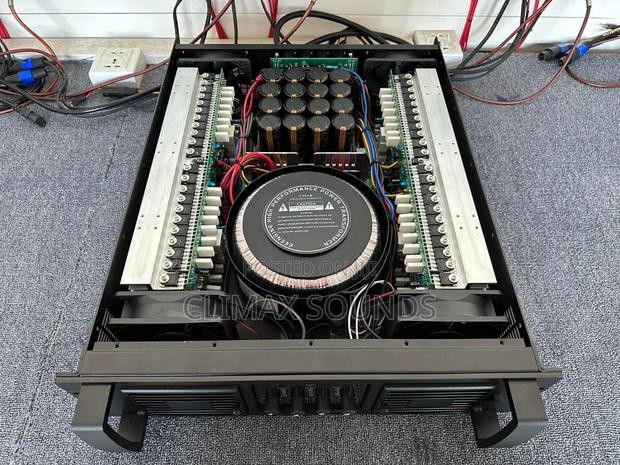 BMS Bm6000s Power Amplifier - main view