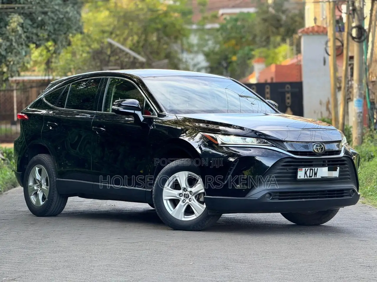 Toyota Harrier 2.0 2021 Black