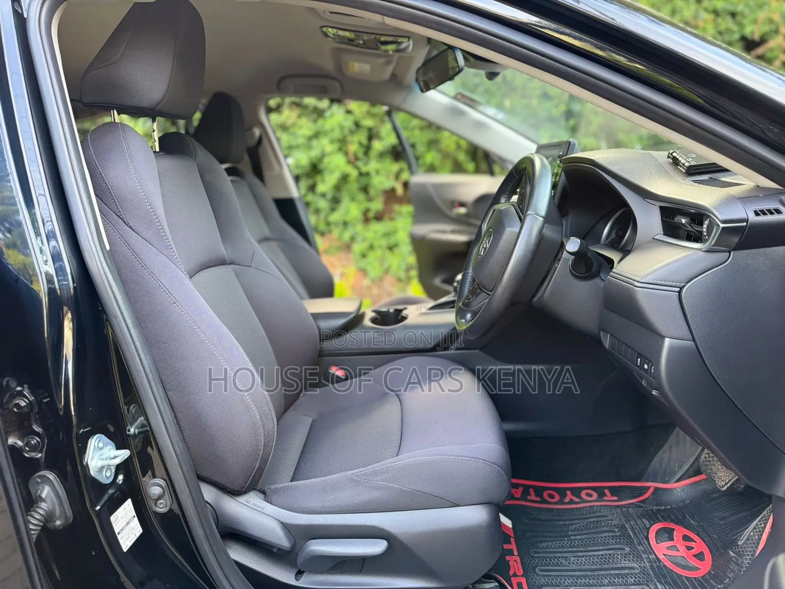 Toyota Harrier 2.0 2021 Black