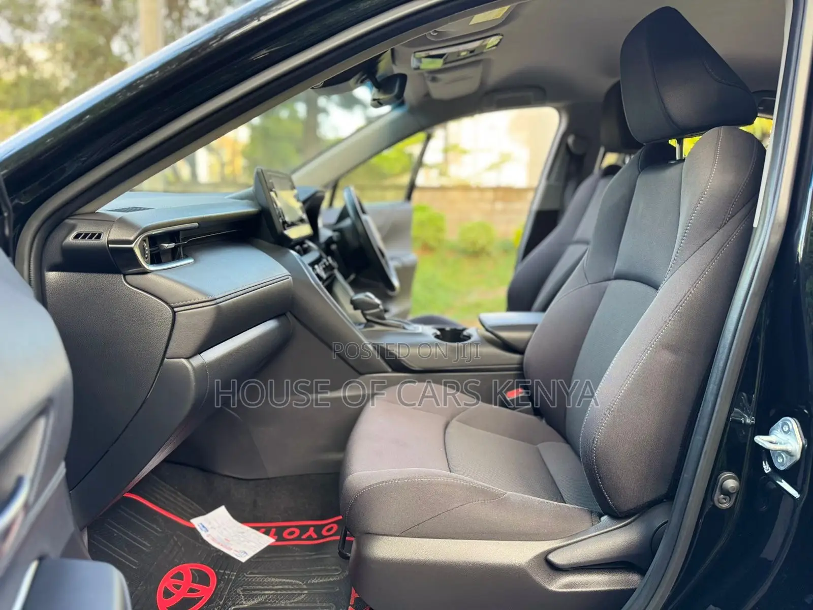 Toyota Harrier 2.0 2021 Black