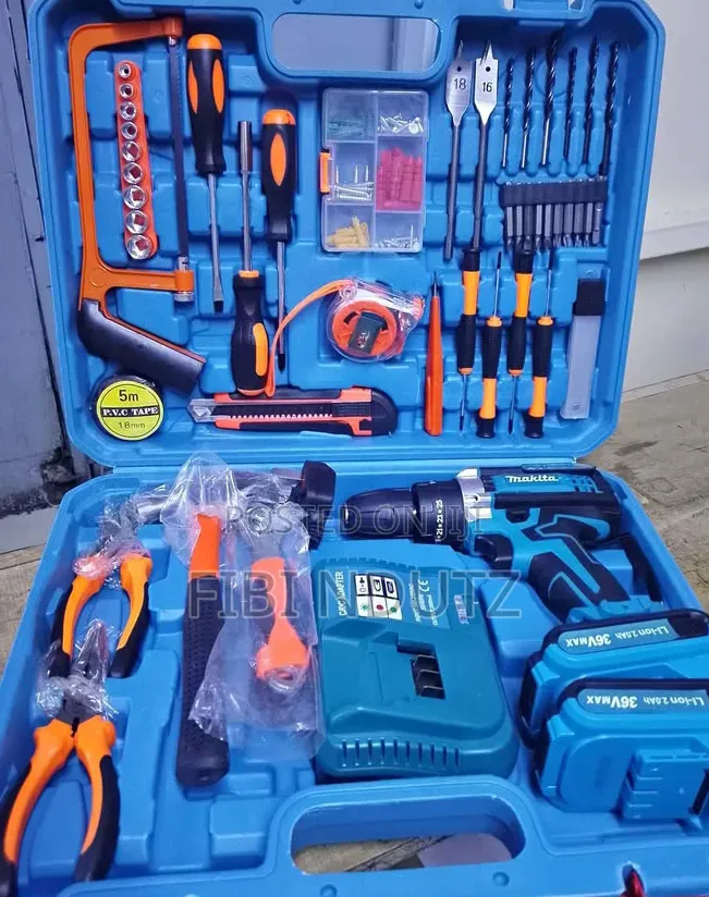 Makita Cordless Drill With 2 Batteries and a Set of Tools