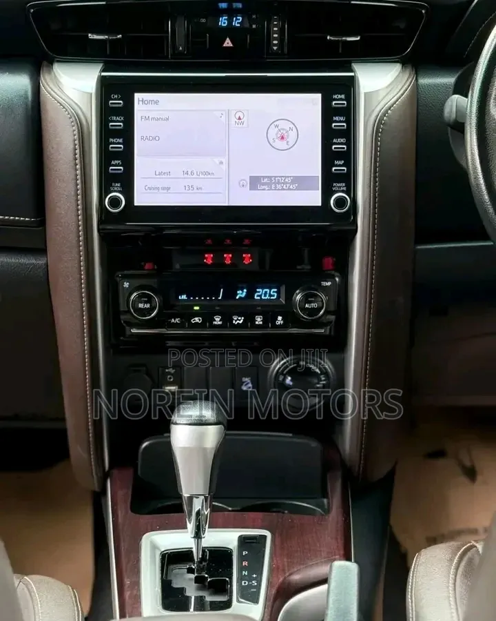 Toyota Fortuner 2018 Burgundy