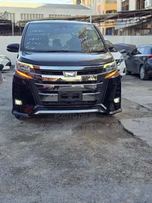 Toyota Noah 2.0 FWD (8 Seater) 2019 Black