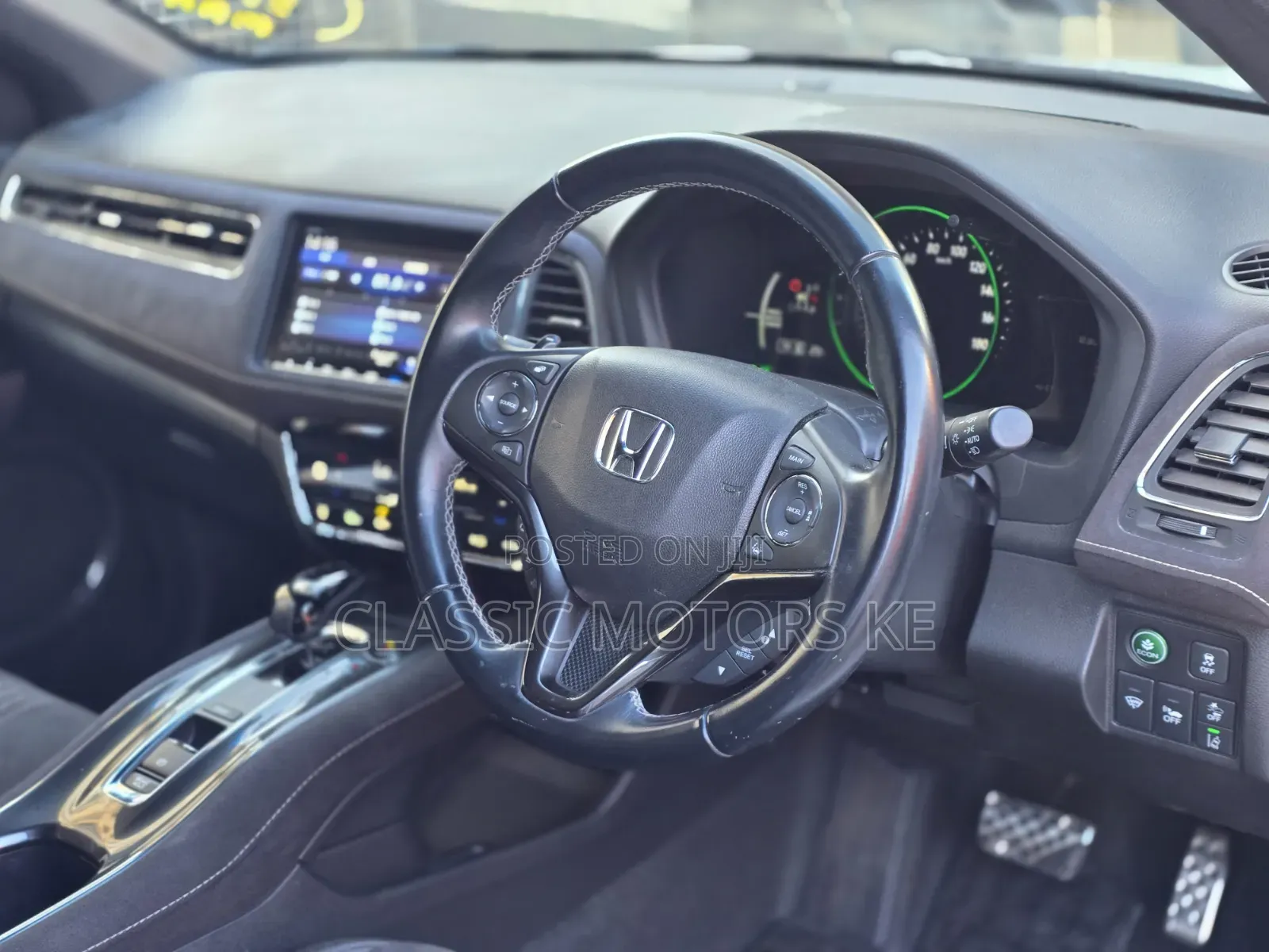 Honda Vezel 1.5 Hybrid 2WD 2019 White