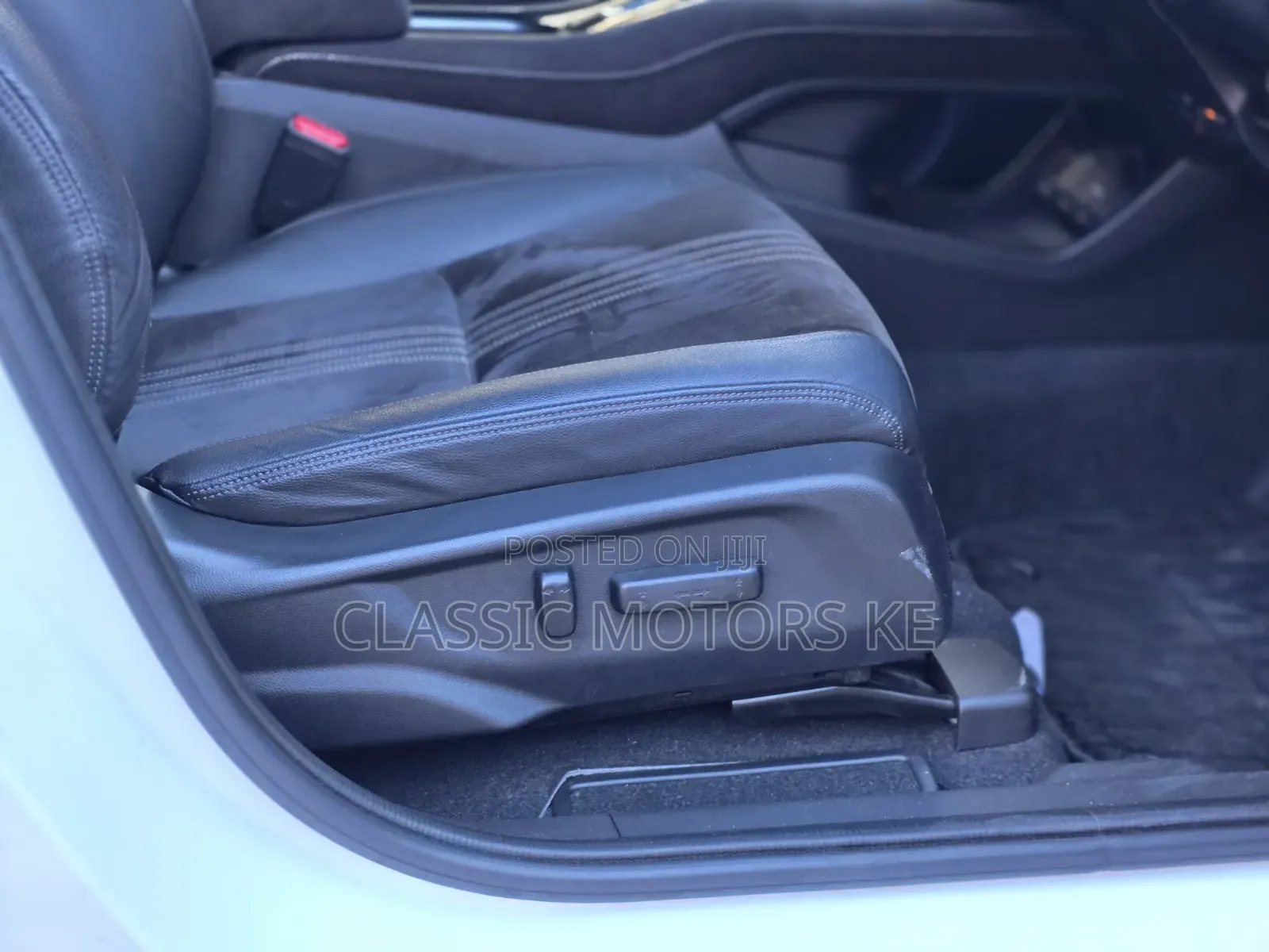 Honda Vezel 1.5 Hybrid 2WD 2019 White