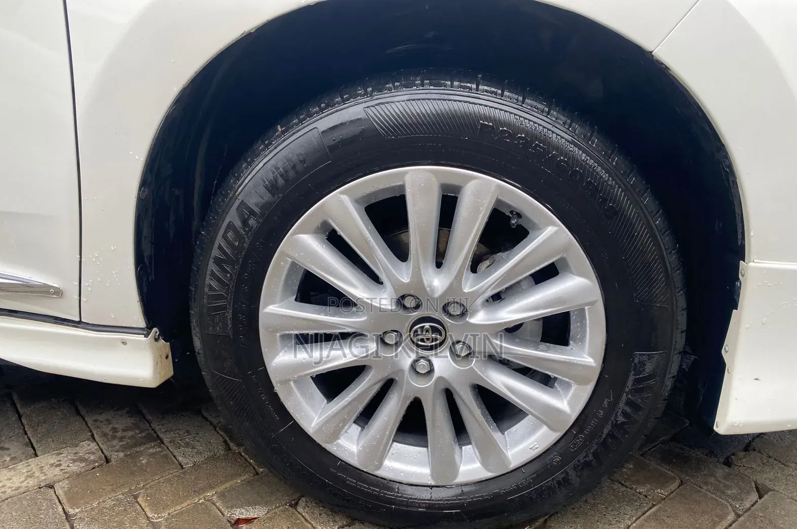 Toyota Harrier 2.0 2017 White