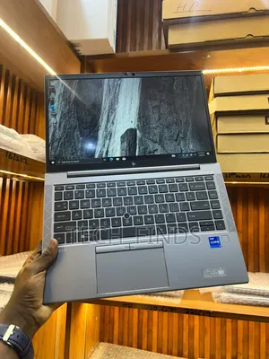 Laptop HP ZBook Firefly G8 16GB Intel Core i7 SSD 512GB