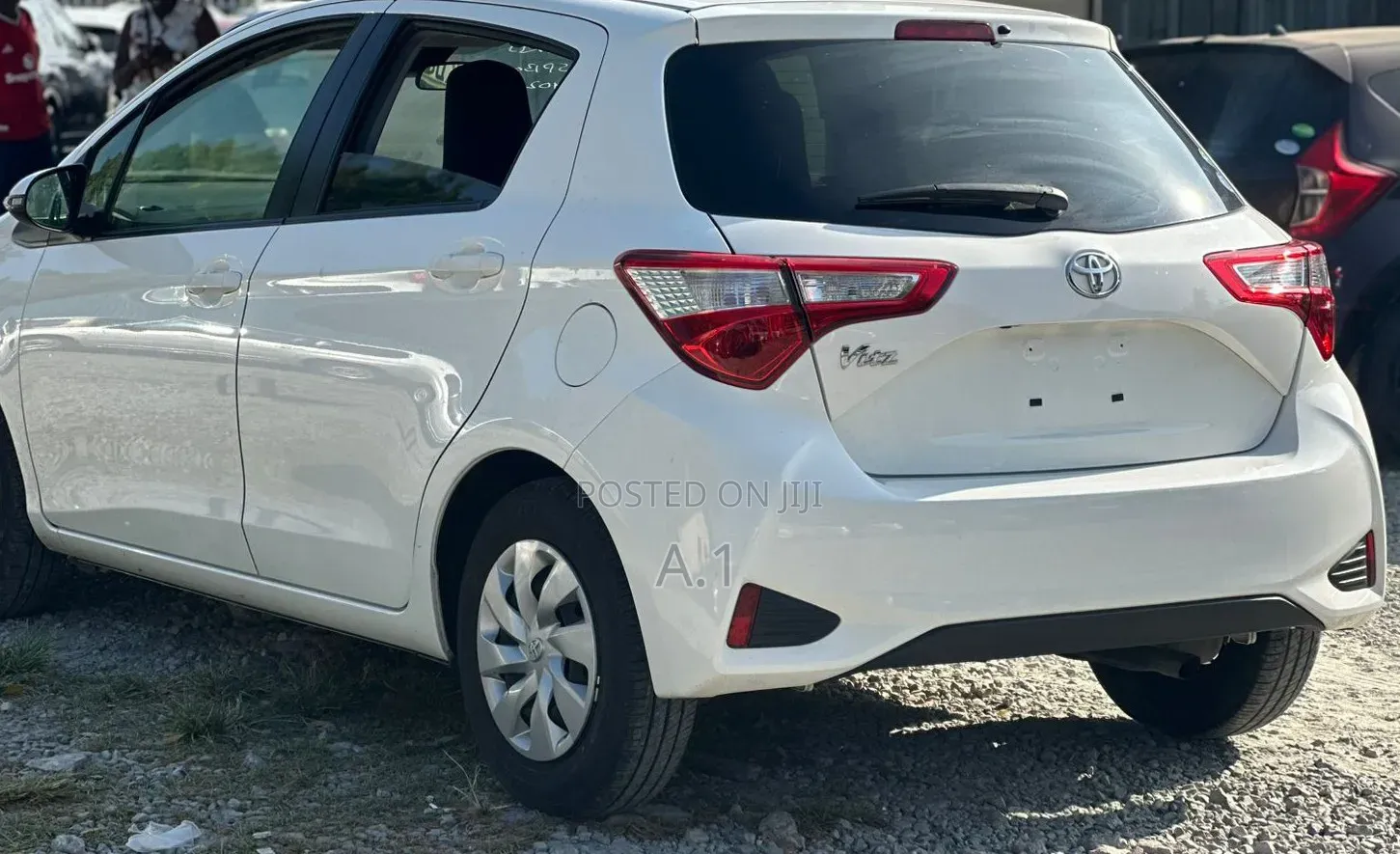 Toyota Vitz 1.3 FWD 5dr 2019 White