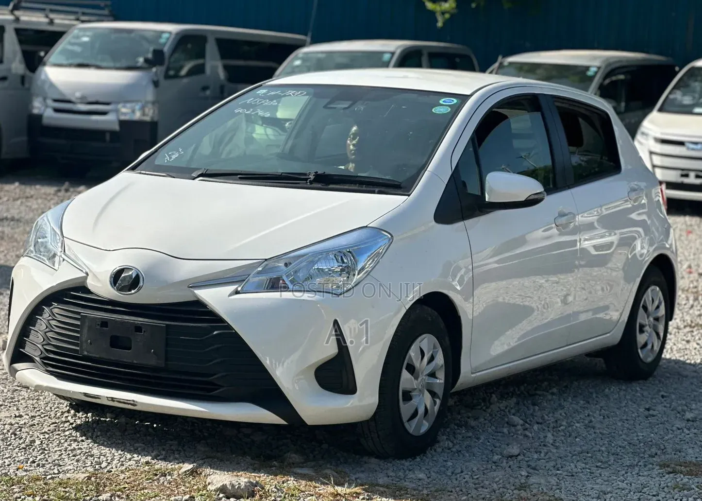 Toyota Vitz 1.3 FWD 5dr 2019 White