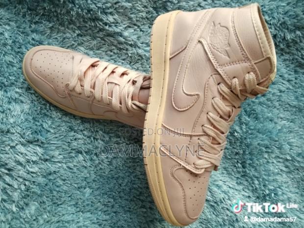 Unisex Nike Sneakers - thumbnail 5