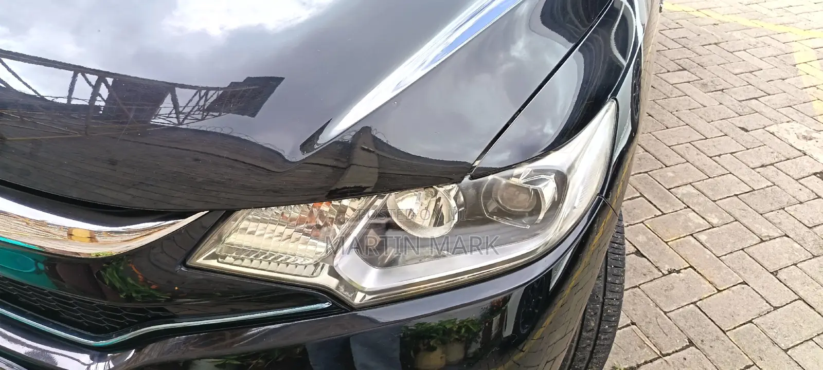 Proffessional Head Light Cleaning Services